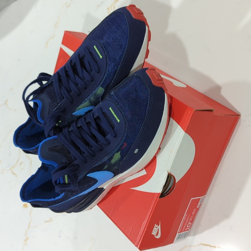 Nike Waffle One SE. Men's 10.5